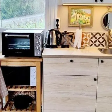 بيت للعطل Artist Ernest Renoux's Atelier, Romantic Retreat *